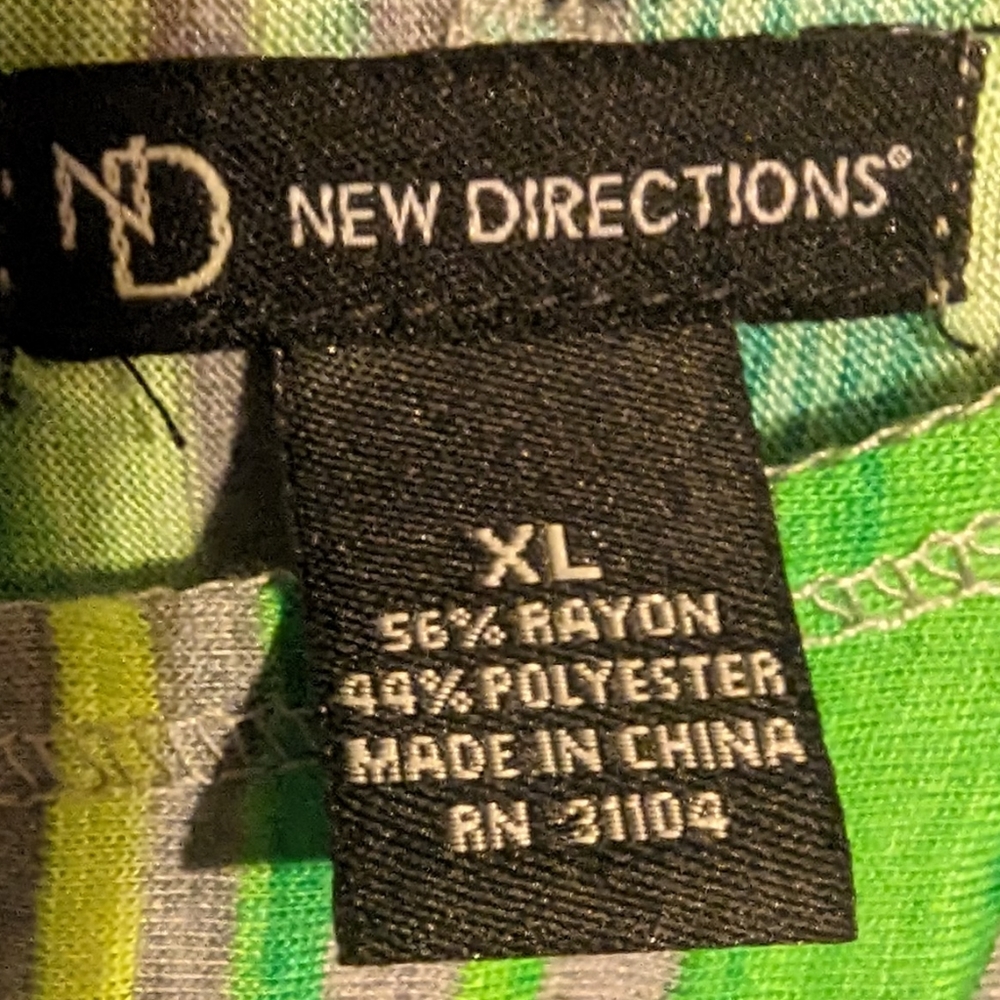 NEW DIRECTIONS, XL BLOUSE, TIE KNOT, GREENS GRAYS &YELLOW, REAL CUTE, PRE-LOVED - Picture 3 of 5